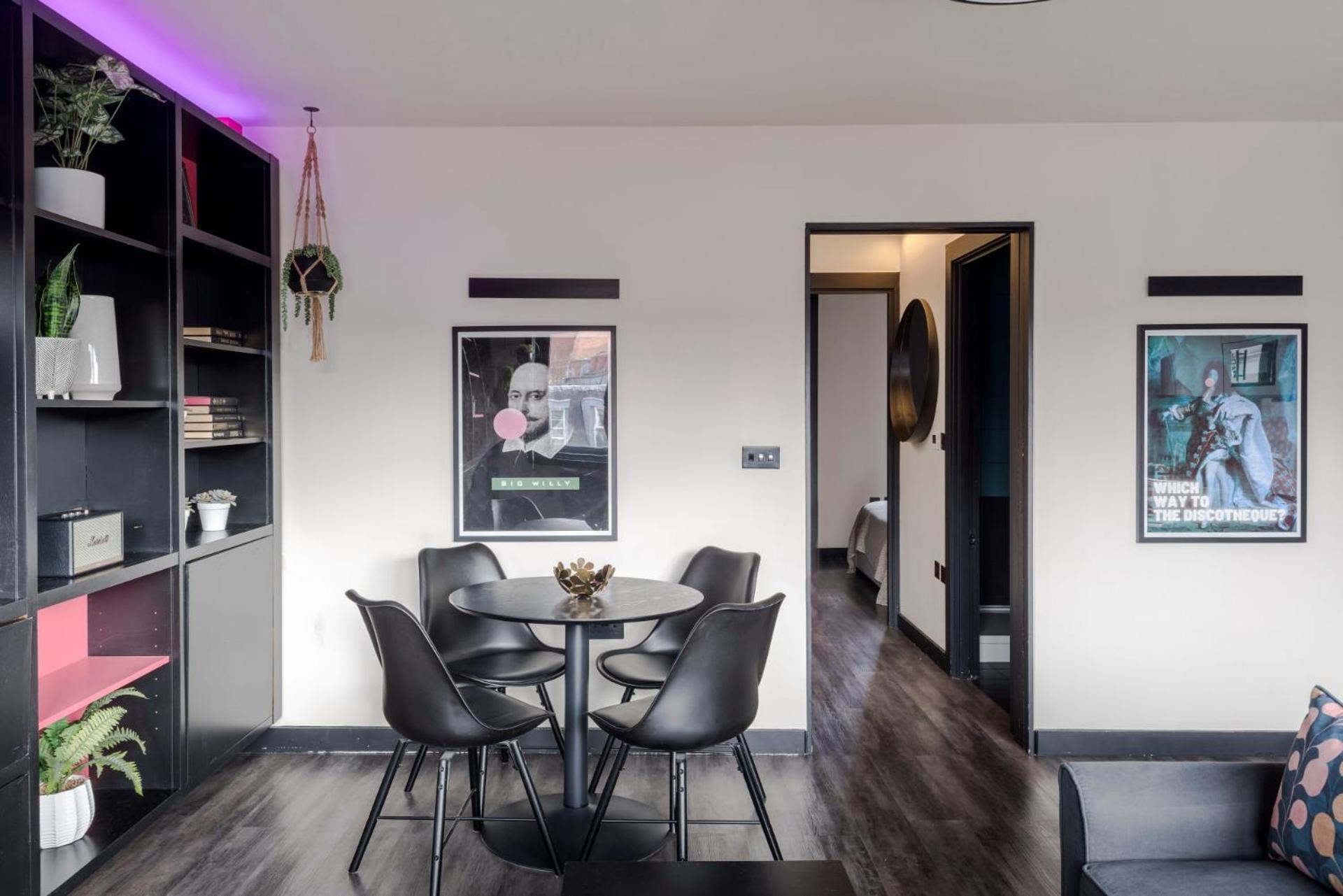 The Influencer Suite - Soho - By Frankie Says London Luaran gambar