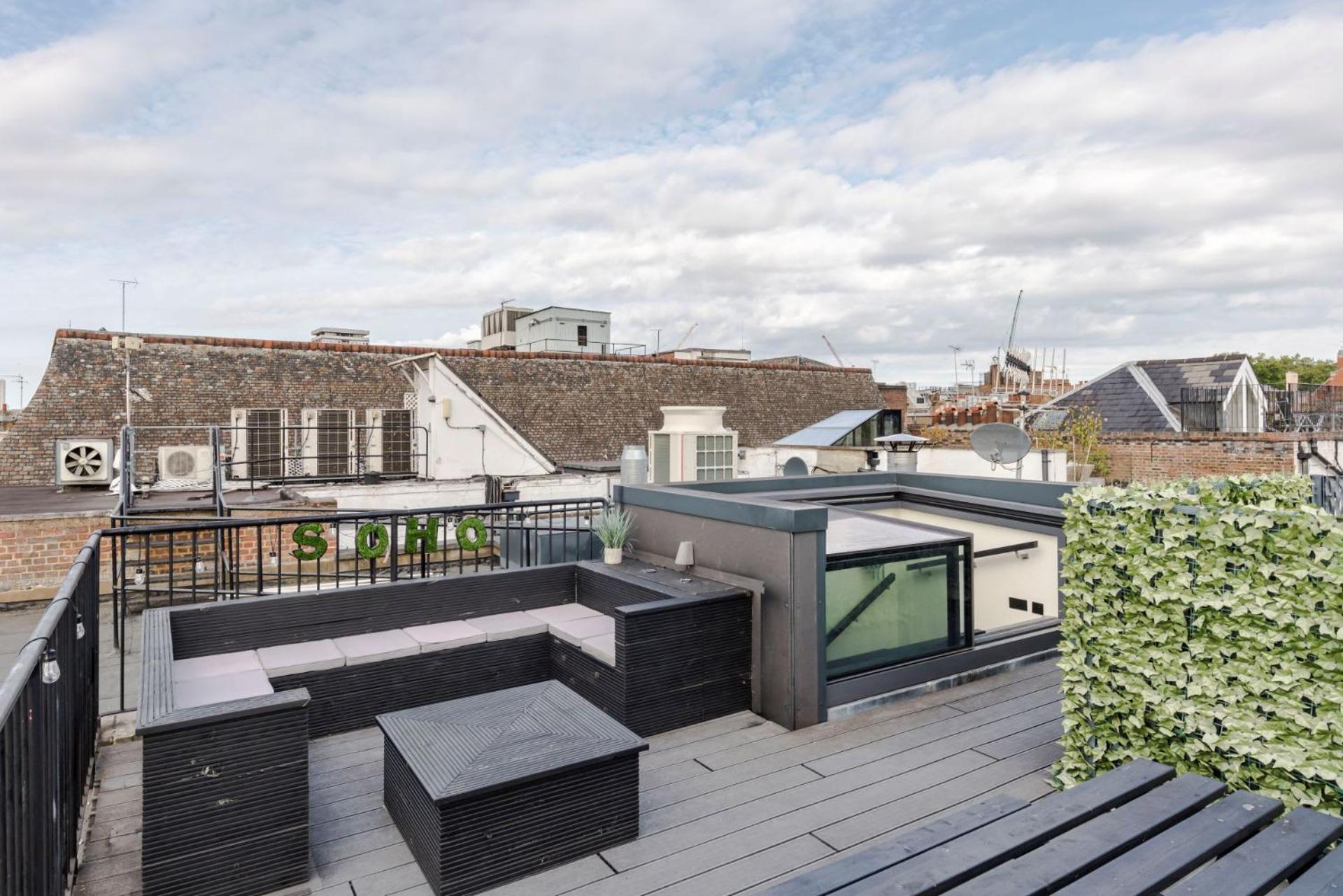 The Influencer Suite - Soho - By Frankie Says London Luaran gambar